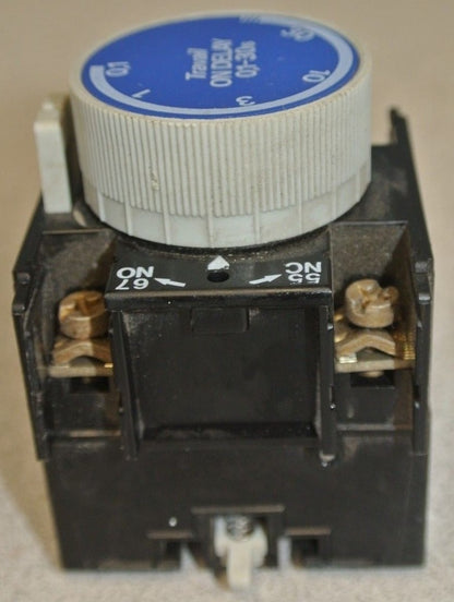 TELEMECANIQUE LA2-D22 - TIME DELAY MODULE / TIMER / ON DELAY / 0.1 to 30 SECONDS