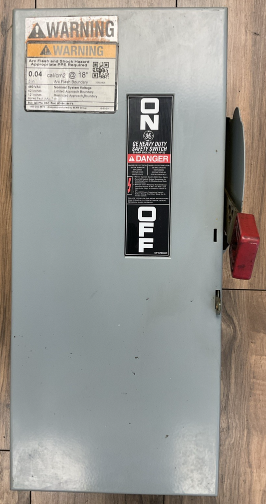 GE TH3362 MODEL 10 60A 600VAC 3PH 50HP 250VDC 10HP SAFETY SWITCH FLSR 60 ID FUSE