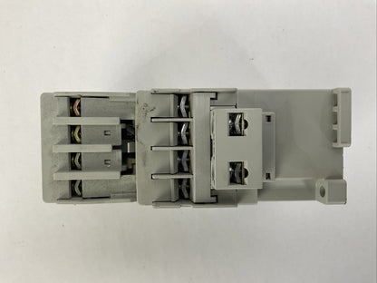 ALLEN BRADLEY 700-CF400E* SER A 600VAC COIL 24VDC CONTACTOR 100-F SER A