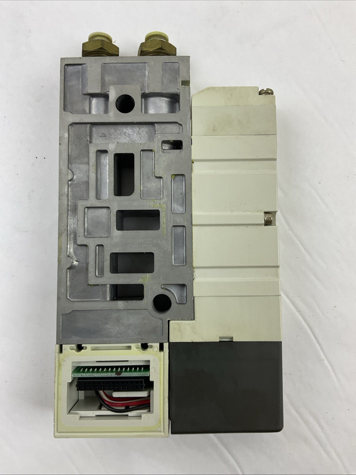 SMC SOLENOID VALVE VQ4200-5 VQ 4000