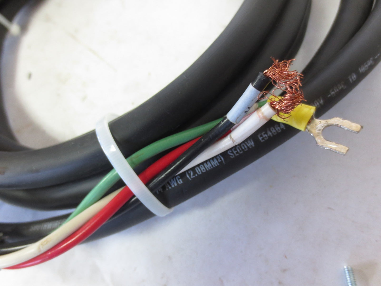 YASKAWA POWER CABLE 31EV-05(A)-E Rev. 2 / 81EV-05(A)-E (?) - NEW SURPLUS ?