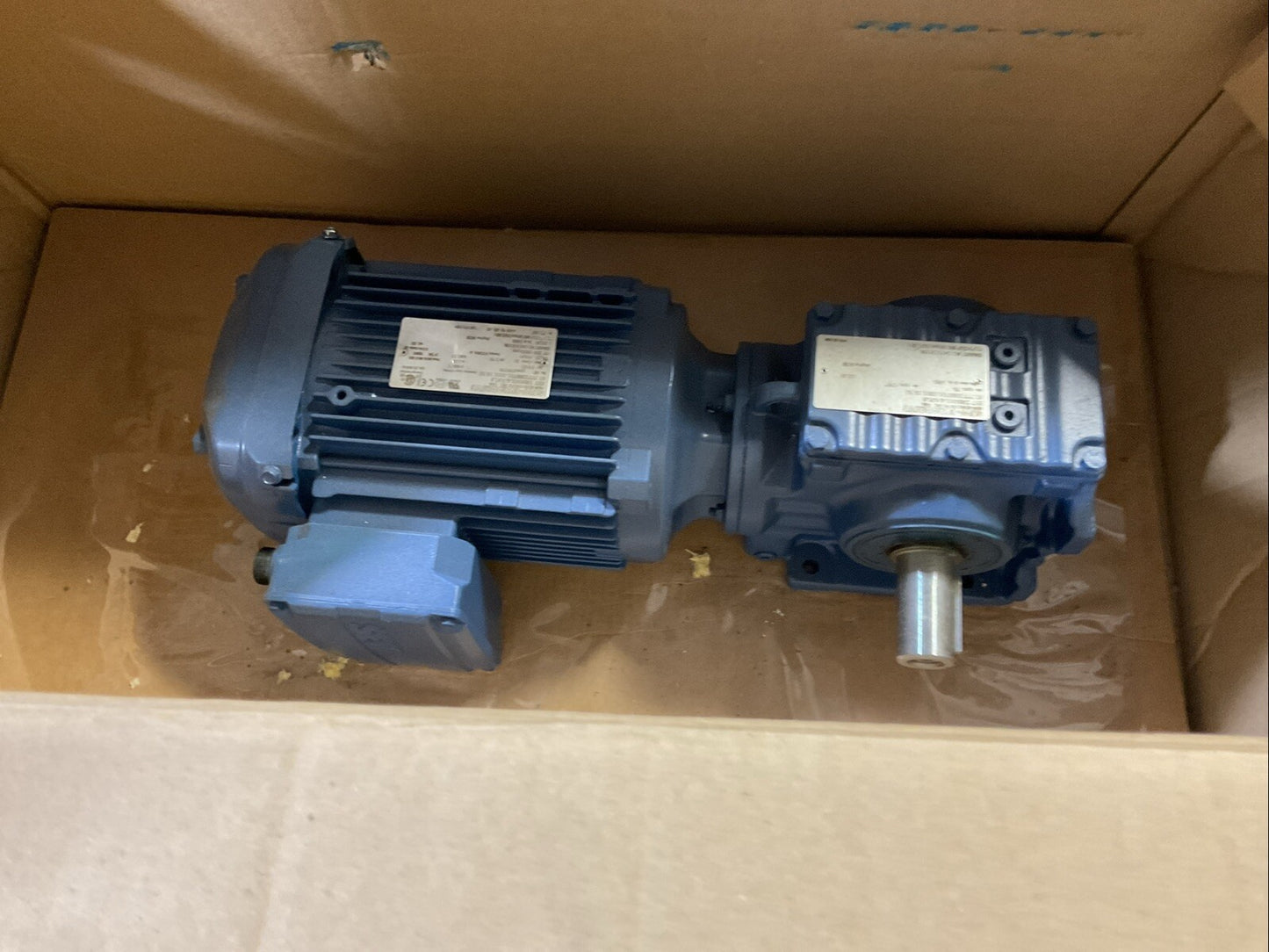 SEW-EURODRIVE S57 DRN90L4/AFL8 GEAR MOTOR HZ 60 rpm 1767/76 V460 Y