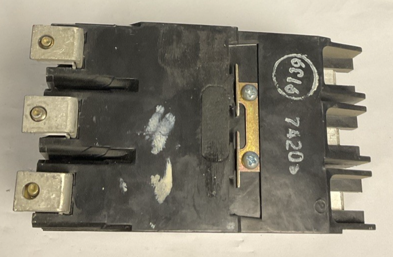 GE TEY340 CIRCUIT BREAKER 40A 480VAC 3POLE