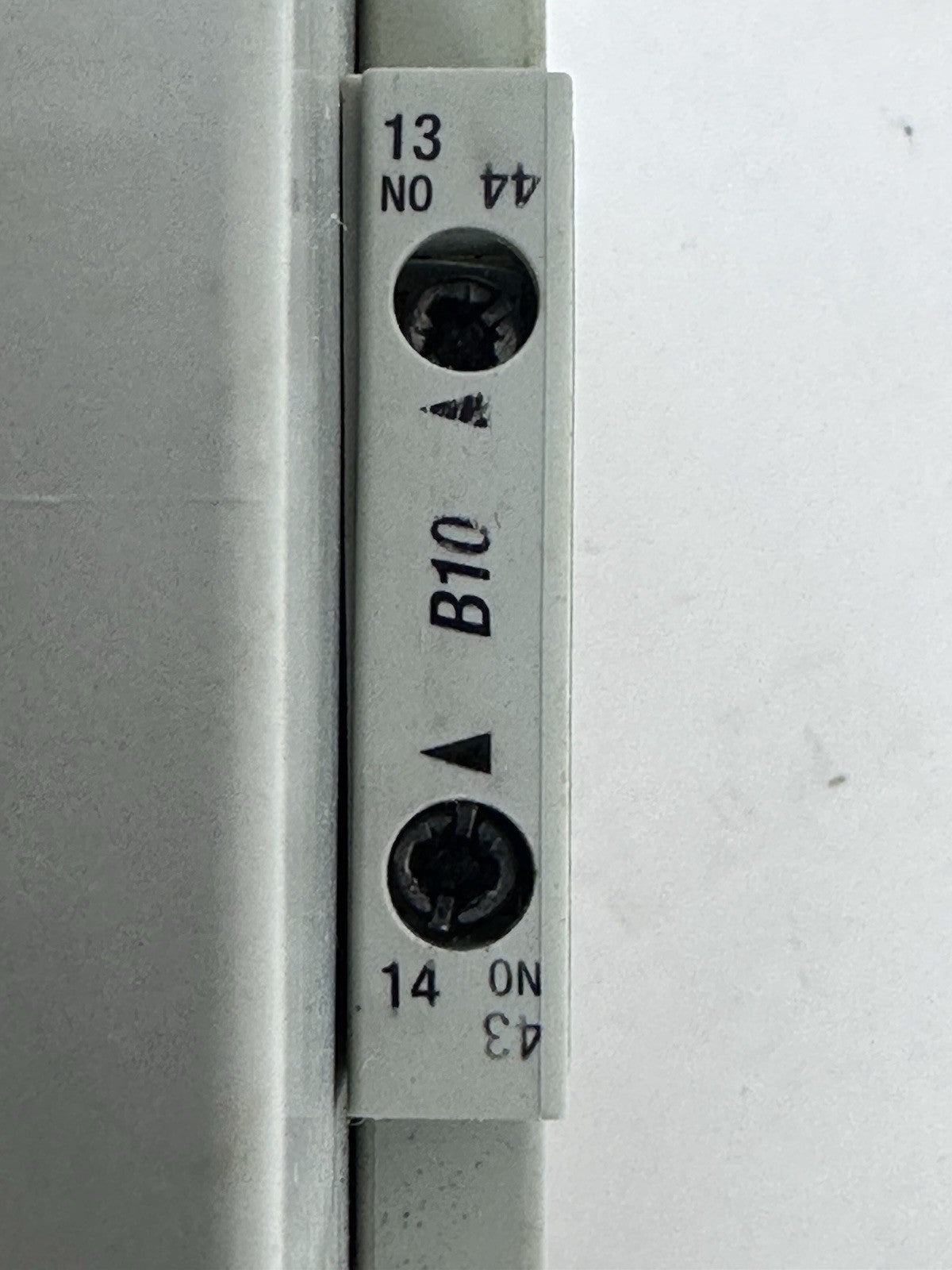 Allen Bradley 100-C60*00 Series B Contactor 60 Amp 110/120VAC 3P