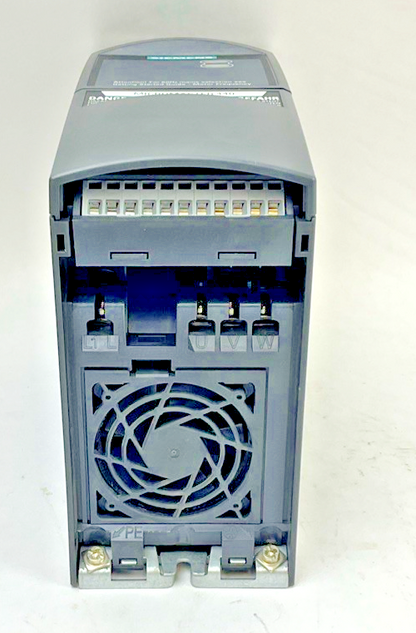 SIEMENS 6SE6440-2UC17-5AA1 MICROMASTER 440 DRIVE G02/2.20 550HZ 0.75KW