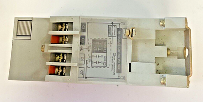 ALLEN BRADLEY 700-RTC33Z010U1 FIXED TIME RELAY 1SEC SER.A 120VAC/VDC