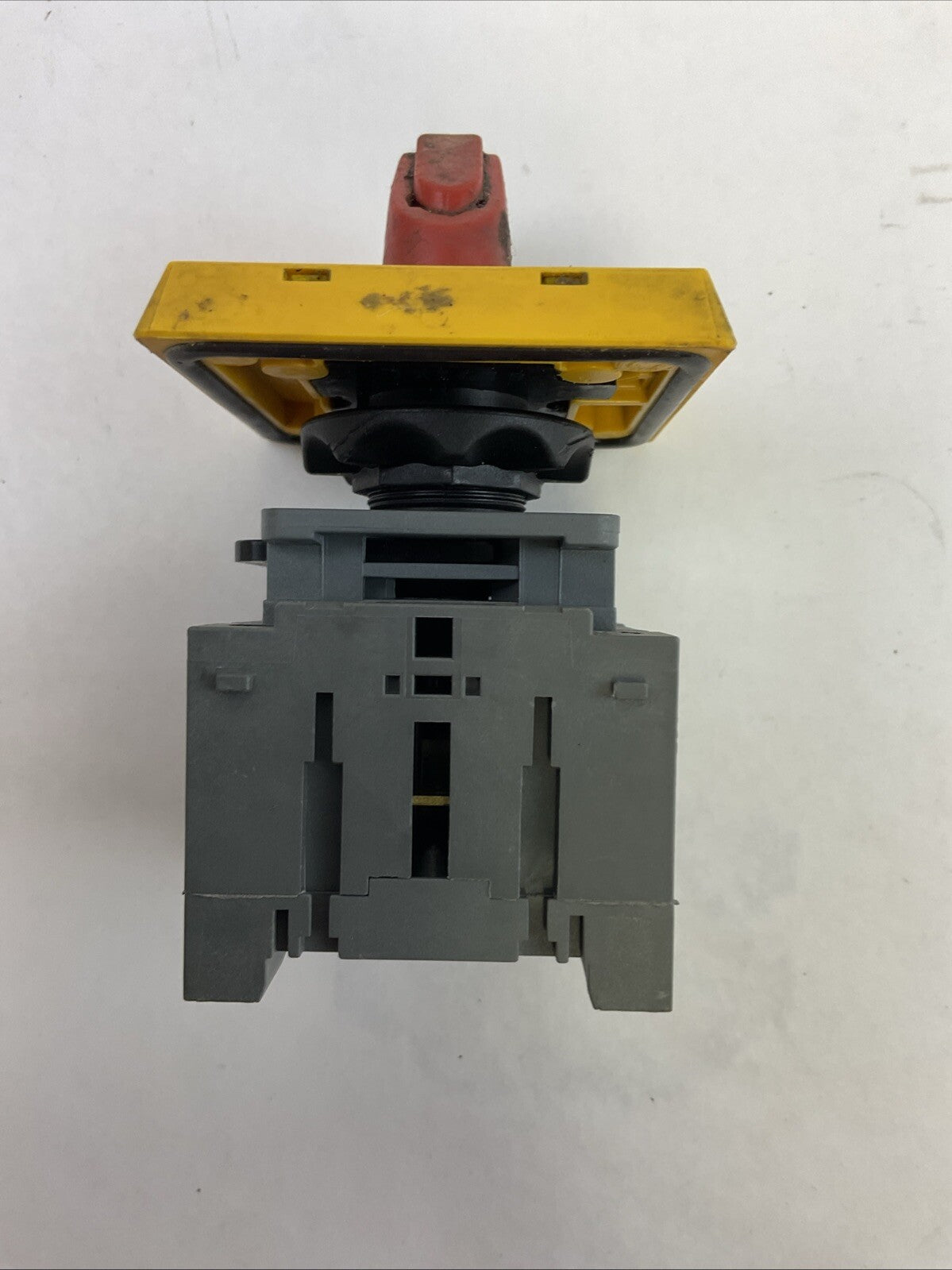 ABB OT40FT3 DISCONNECT SWITCH WITH KNOB