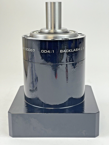 APEX DYNAMICS - PE090- PLANETARY GEARBOX FOR ALLEN BRADLEY MPL-B4530F-4:1 RATIO