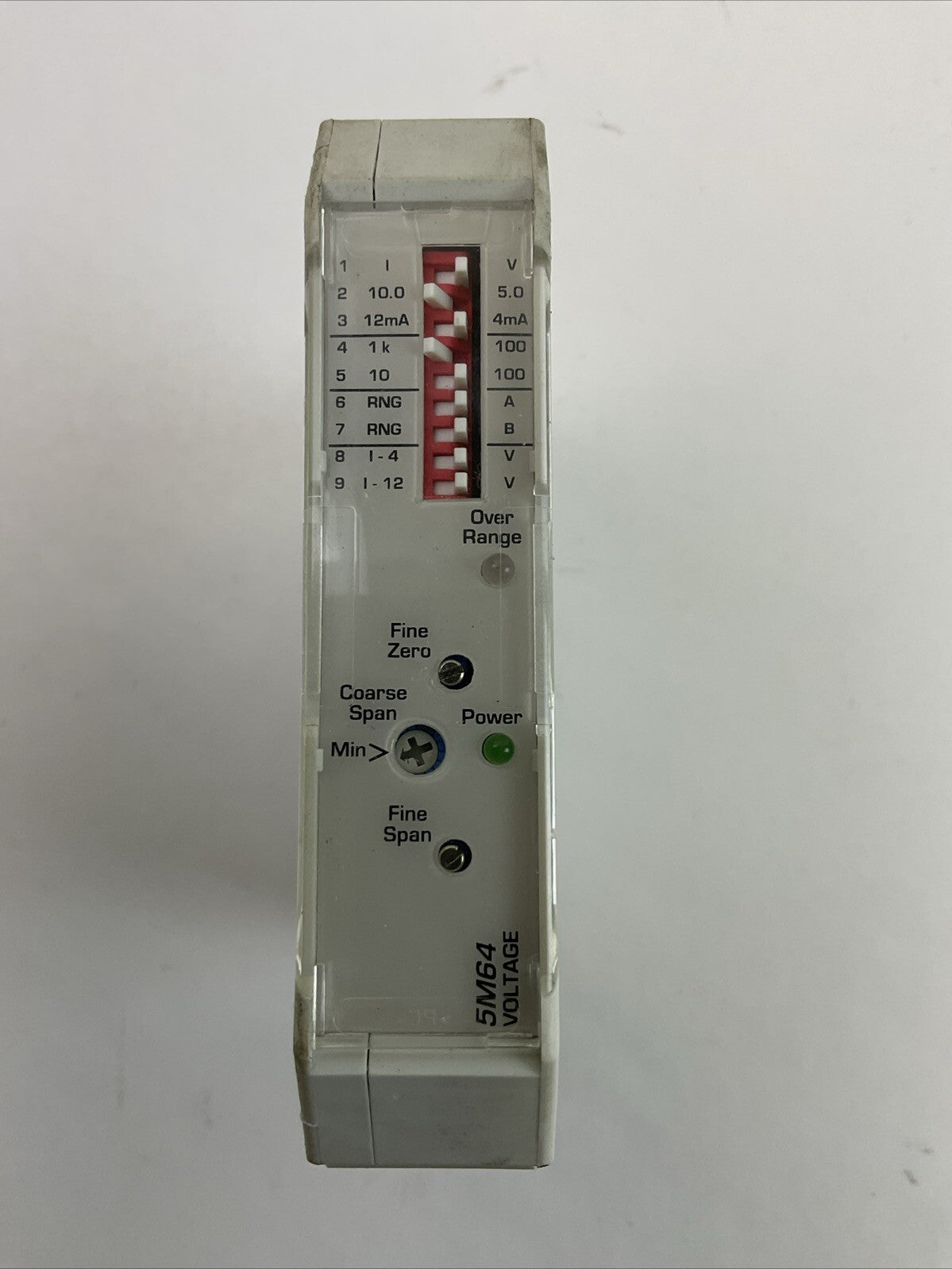DAYTRONIC 5M64 VOLTAGE CONDITIONER POWER INPUT 11-28VDC ANALOG OUTPUT 10VDC