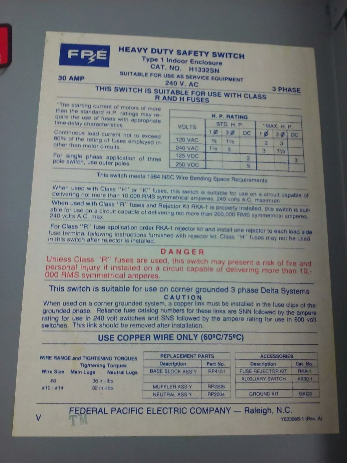 CHALLENGER H1332SN SAFETY SWITCH, TYPE 1 INDOOR, 30A, 240V, FUSIBLE, NEW