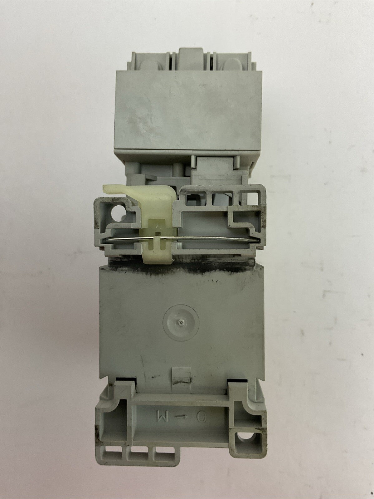 ALLEN BRADLEY STARTER (100-C09E*10 COIL 24VDC + 193-EA1CB 0.32-1.0A)