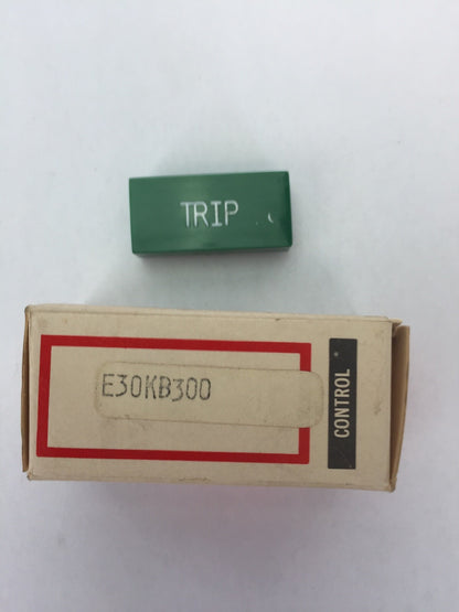 CUTLER HAMMER E30KB300 GREEN TRIP BUTTON