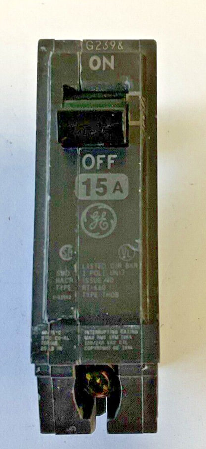 GENERAL ELECTRIC THQB115 CIRCUIT BREAKER 15A 120/240VAC  ***LOTOF3***