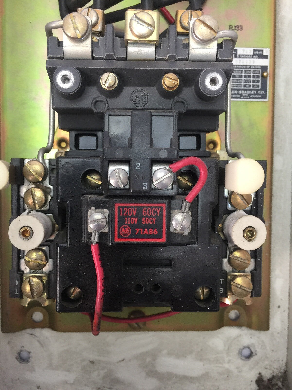 ALLEN BRADLEY 872239 COMBINATION STARTER 550V 10HP 3PH SIZE 1 BREAKER 3A