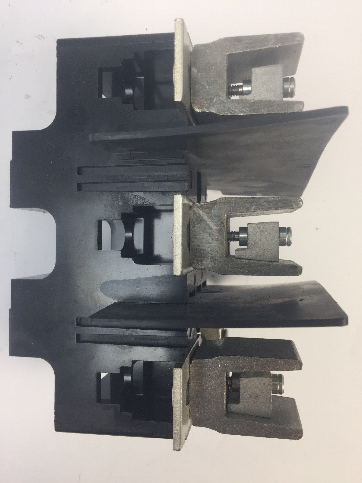 ALLEN BRADLEY 1495V-FS200 FUSE BLOCK HOLDER 600V 200A SER B