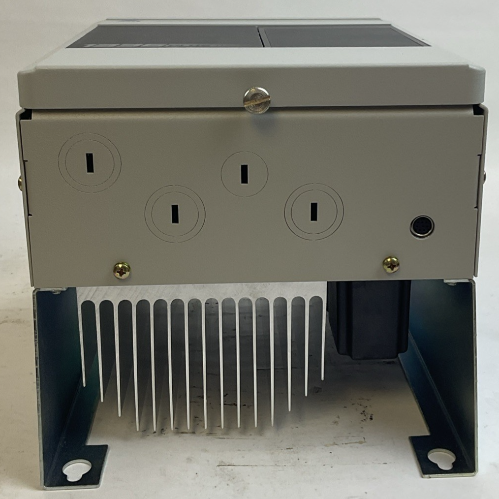ALLEN BRADLEY 1336F-BRF50-AA-EN AC FREQ. DRIVE SER.C 460VAC 5HP 50/60HZ