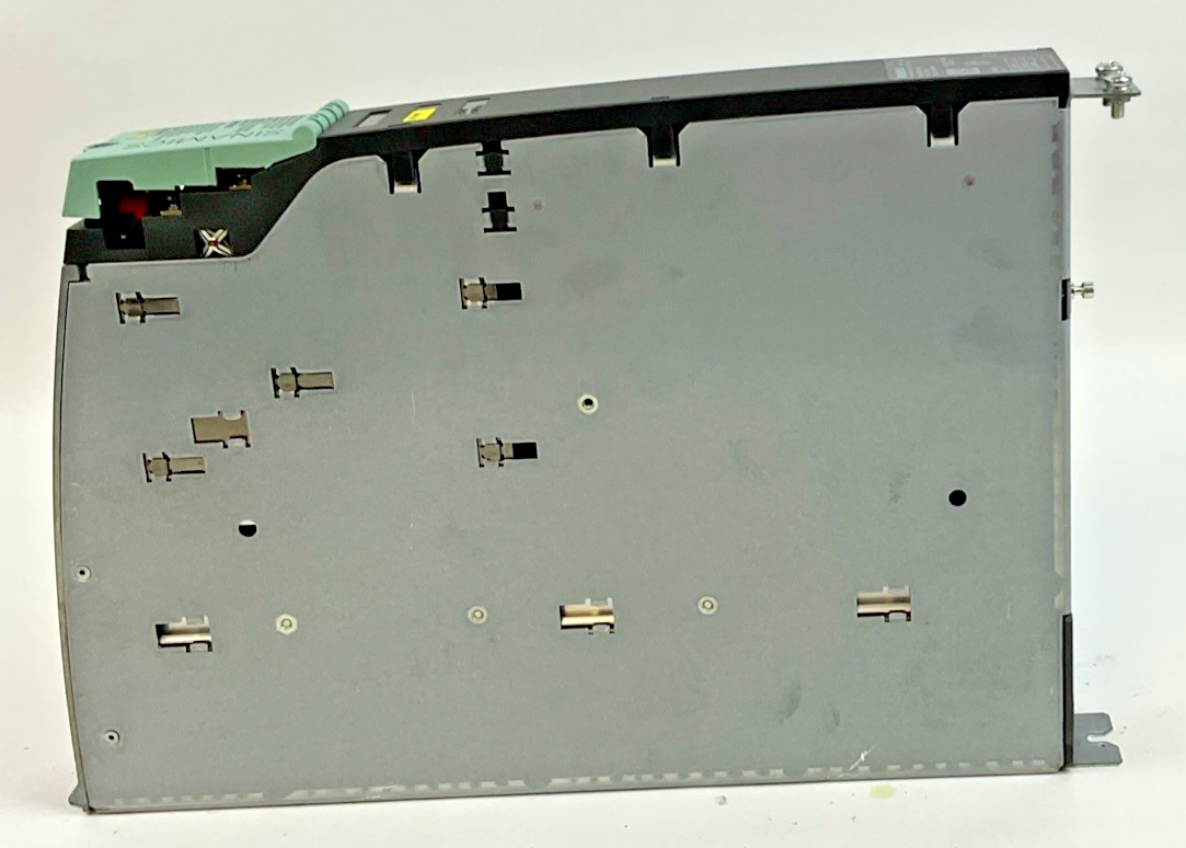SIEMENS 6SL3120-1TE21-8AA3 SMART LINE MODULE 18A 600VDC 50/60HZ