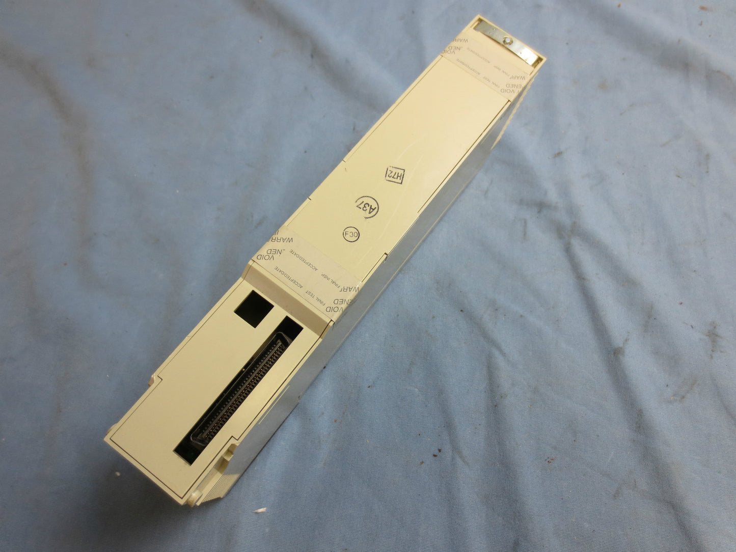 MODICON SCHNEIDER AUTOMATION 140 DDO 843 00 10-60 VDC OUTPUT MODULE