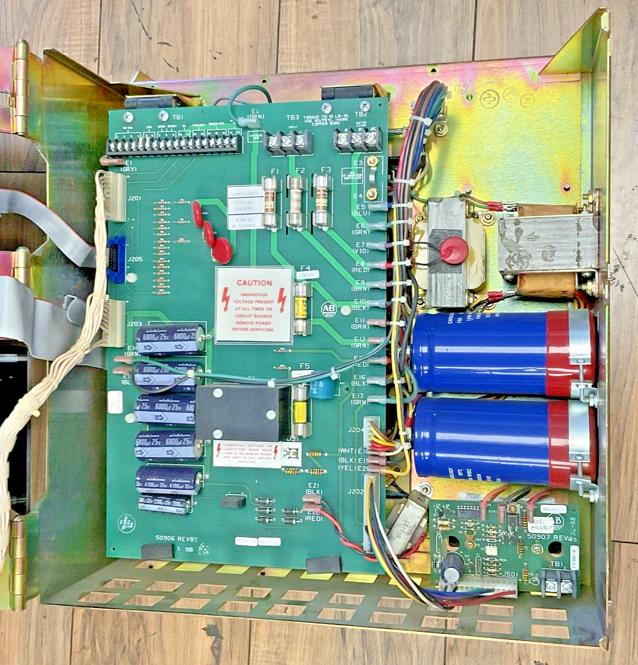 ALLEN-BRADLEY 1334-DOB-K7-G4 ADJUSTABLE FREQUENCY DRIVE 460V 3PH 11.3A
