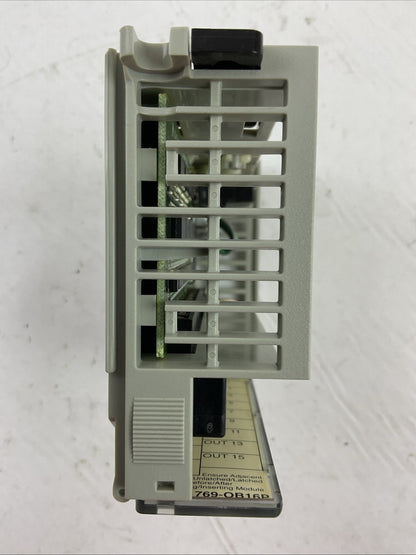 ALLEN BRADLEY 1769-OB16P SER B DIR/VER 95320753/03 F/W REV 3.1 16PT 20.4-26.4VDC