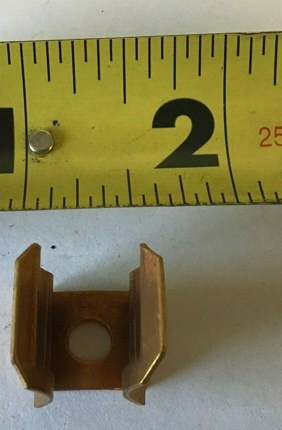DANTE ELECTRIC 30AMP SLIT FUSE CLIP 250 VOLT ****LOTOF24***