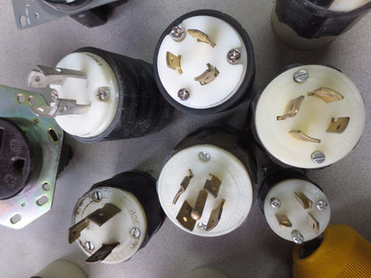MIXED LOT of ELECTRICAL PLUGS and RECEPTACLES - VERY GOOD - LOT of 18