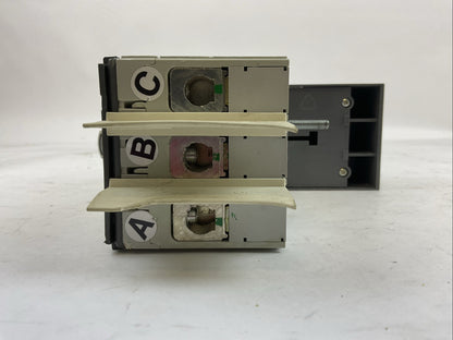 ABB XT1NU3125AYD000XXX CIRCUIT BREAKER 600Y/347VAC 250VDC 125A TMAX XT1N 125