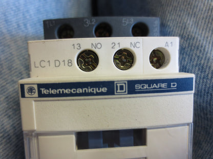 TELEMECANIQUE LC1 D18 CONTACTOR - 32A, 600VAC MAX, 24VDC COIL - w/ LAD4RCU