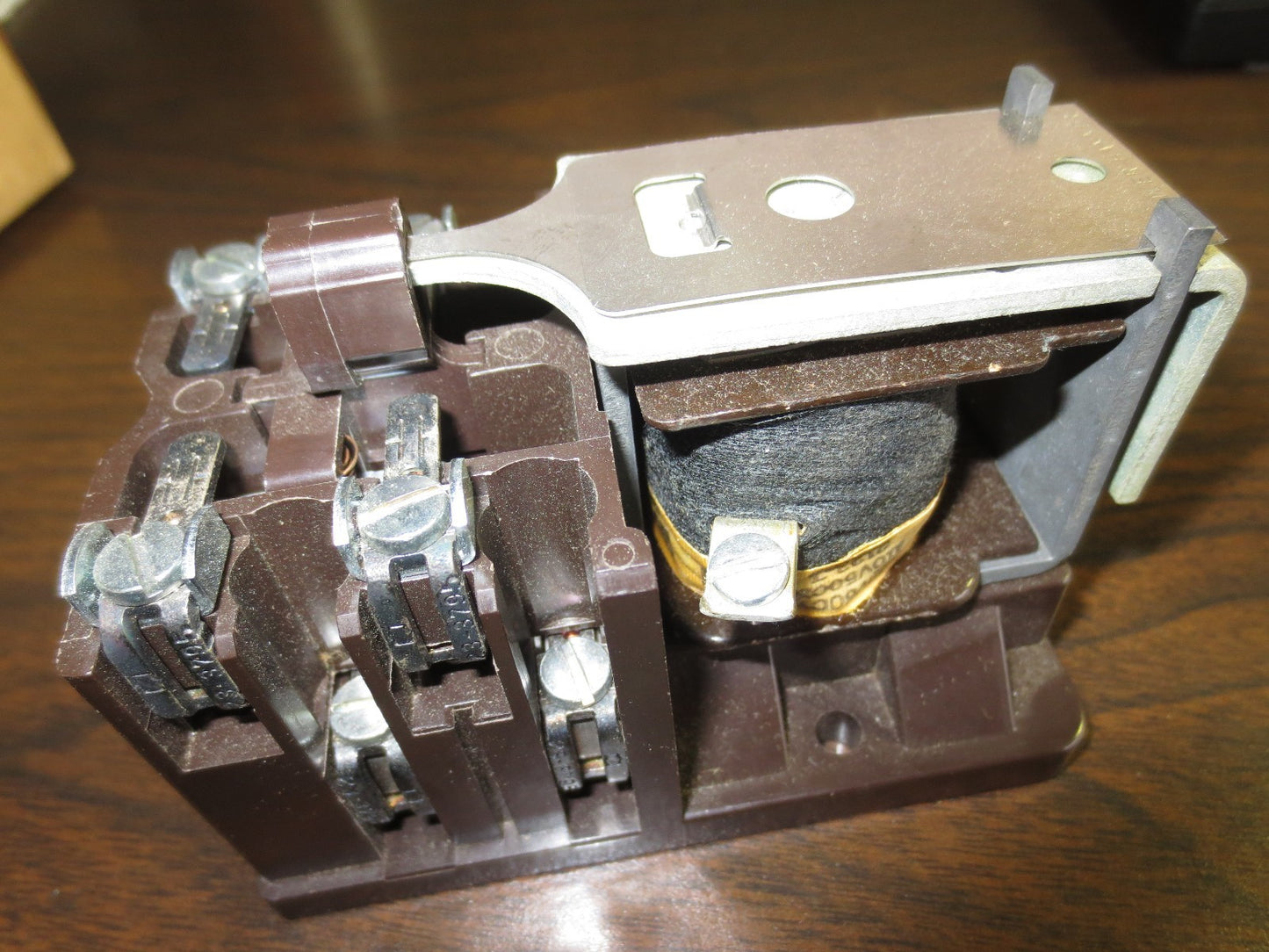 CUTLER-HAMMER 9575H2738-66 GENERAL PURPOSE RELAY 10A, 600VAC MAX - NEW SURPLUS
