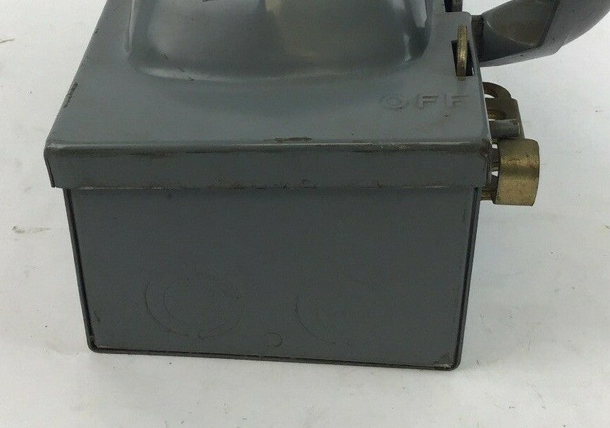 SQUARE D H-221 SAFETY SWITCH SER.A2 30A 240VAC/250VDC 5HP