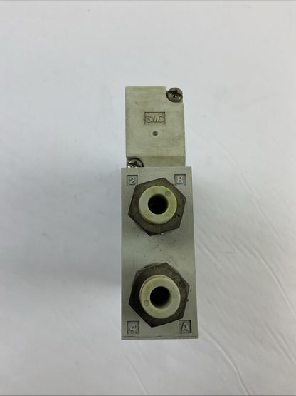 SMC SOLENOID VALVE VQ4200-5 VQ 4000