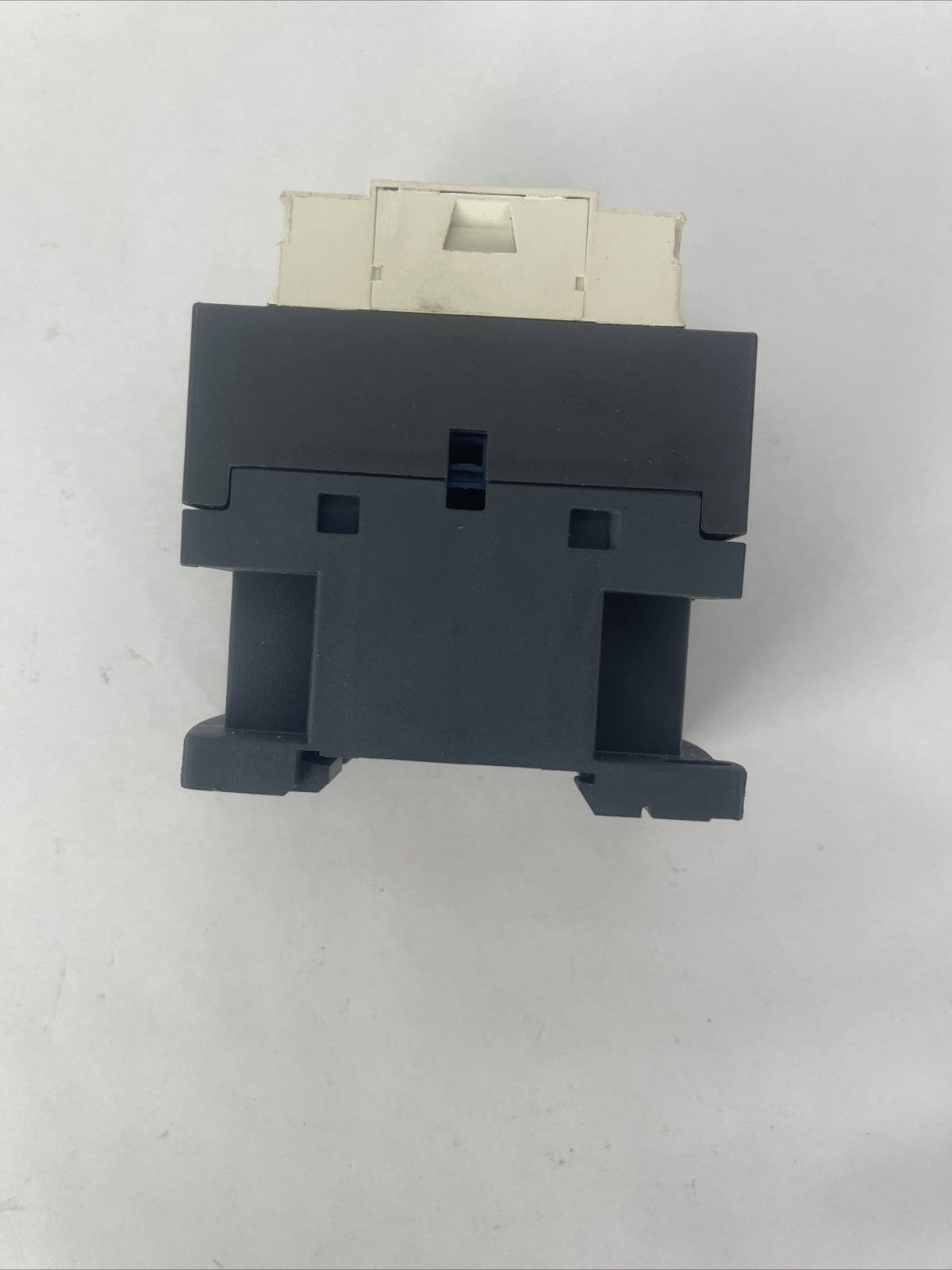 TELEMECANIQUE/ SCHNEIDER ELEC LC1D09 CONTACTOR 25A 600VAC 7.5HP COIL 24V 50/60HZ