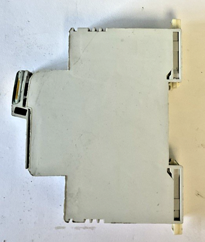 LEGRAND 05818 FUSE HOLDER 10 x 38 100KA 500VAC  ***LOTOF3***
