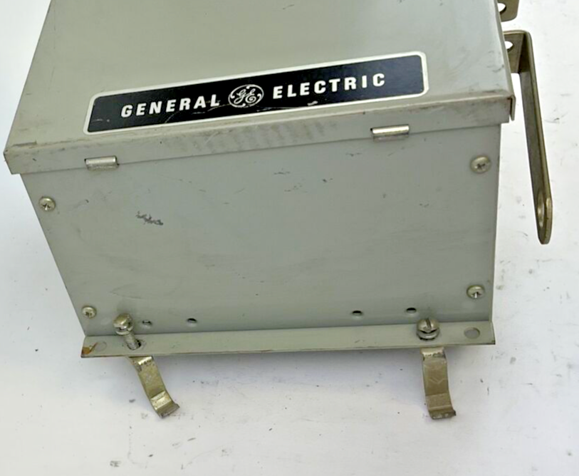GENERAL ELECTRIC DH421R FUSIBLE BUS PLUG 30A 240VAC 30A 4W 3P STYLE 4 FLEXAPLUG