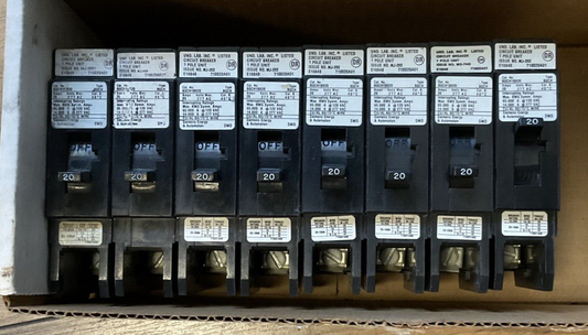SIEMENS BQCH1B020 CIRCUIT BREAKER 20AMP 277VAC TYPE BQCH 1POLE ****LOTOF8****