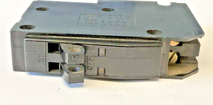 SQUARE D QOT1515 CIRCUIT BREAKER 15A 2POLE 120/240VAC