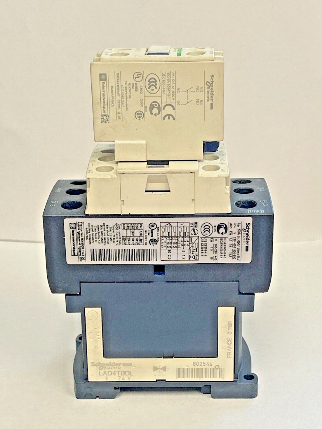 SCHNEIDER ELECTRIC - LC1D32 - CONTACTOR 24VDC & SCHNEIDER LADN20 - CONTACT BLOCK