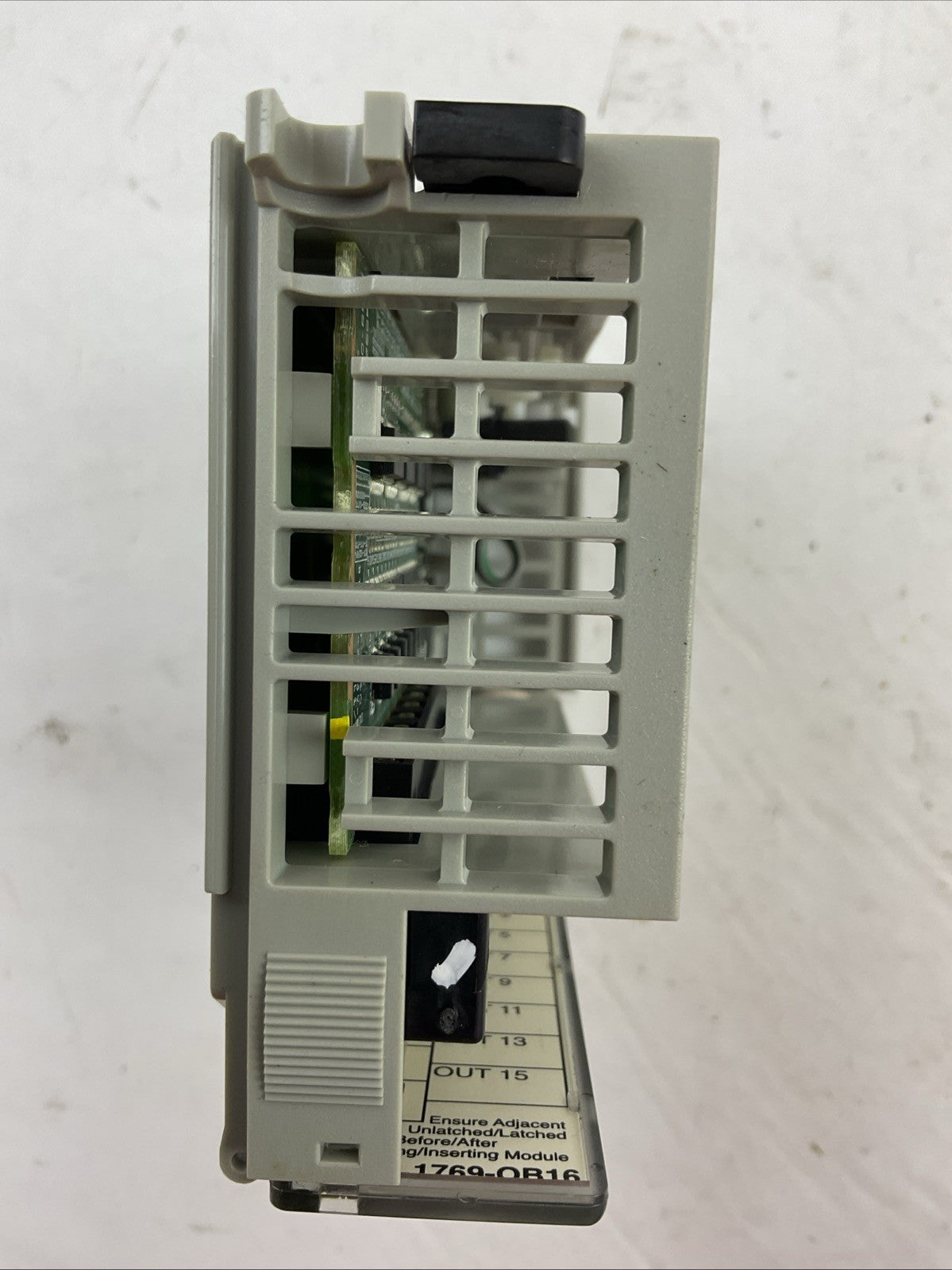 ALLEN BRADLEY 1769-OB16 SER B F/W REV 3.1 DIR/VER 10000550528/04 OUTPUT