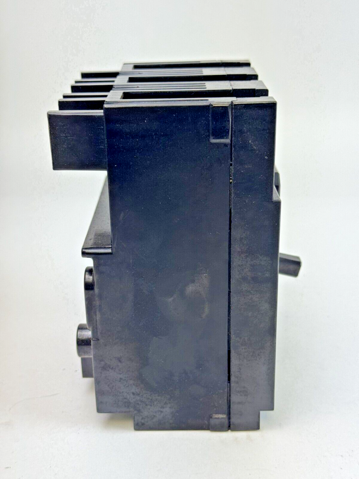 ITE  EF3-S100  CIRCUIT BREAKER  3 POLE 100A 600 VAC