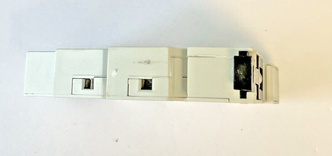 ALLEN BRADLEY 700-HLT12 TERMINAL BLOCK RELAY 24VDC W/700-TBR224 ***LOTOF3***