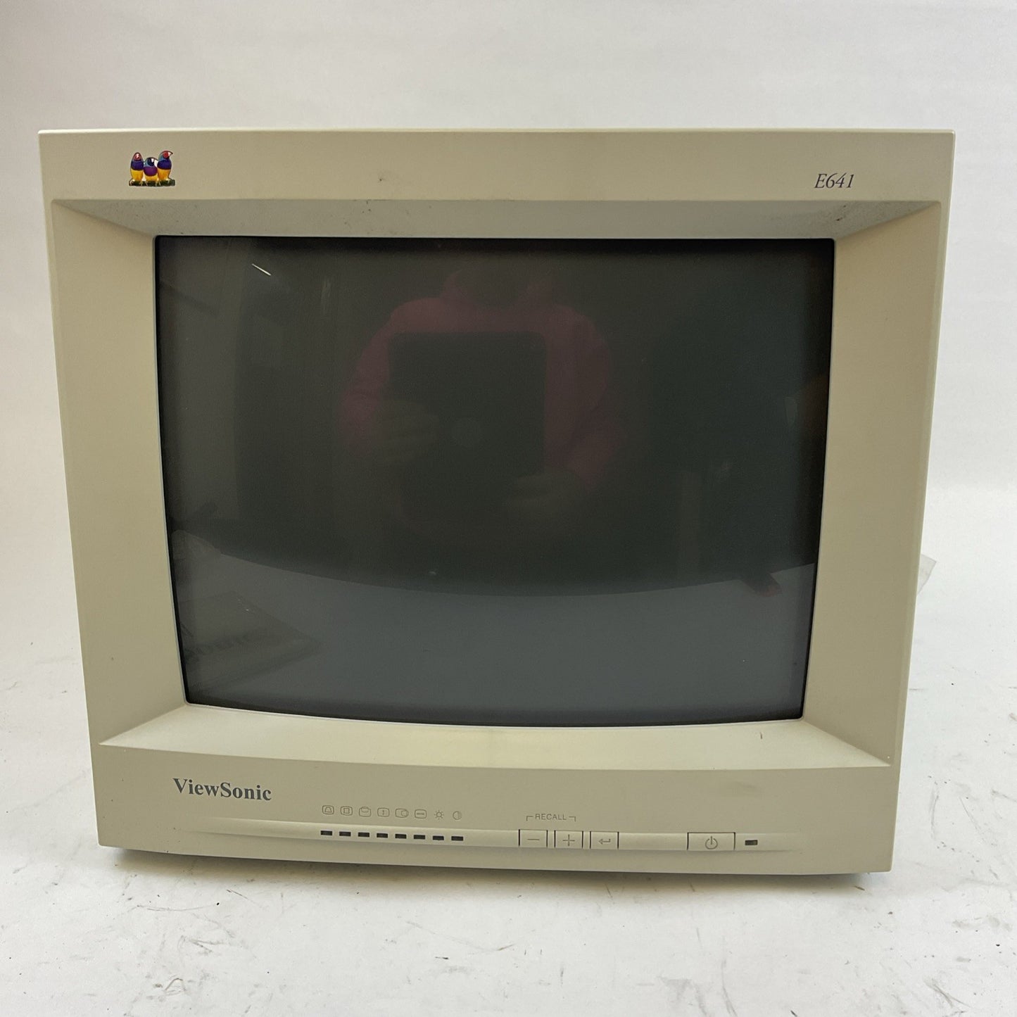 VIEWSONIC VCDTS21356-2M COMPUTER MONITOR 240VAC 1.4A 50-60HZ E641