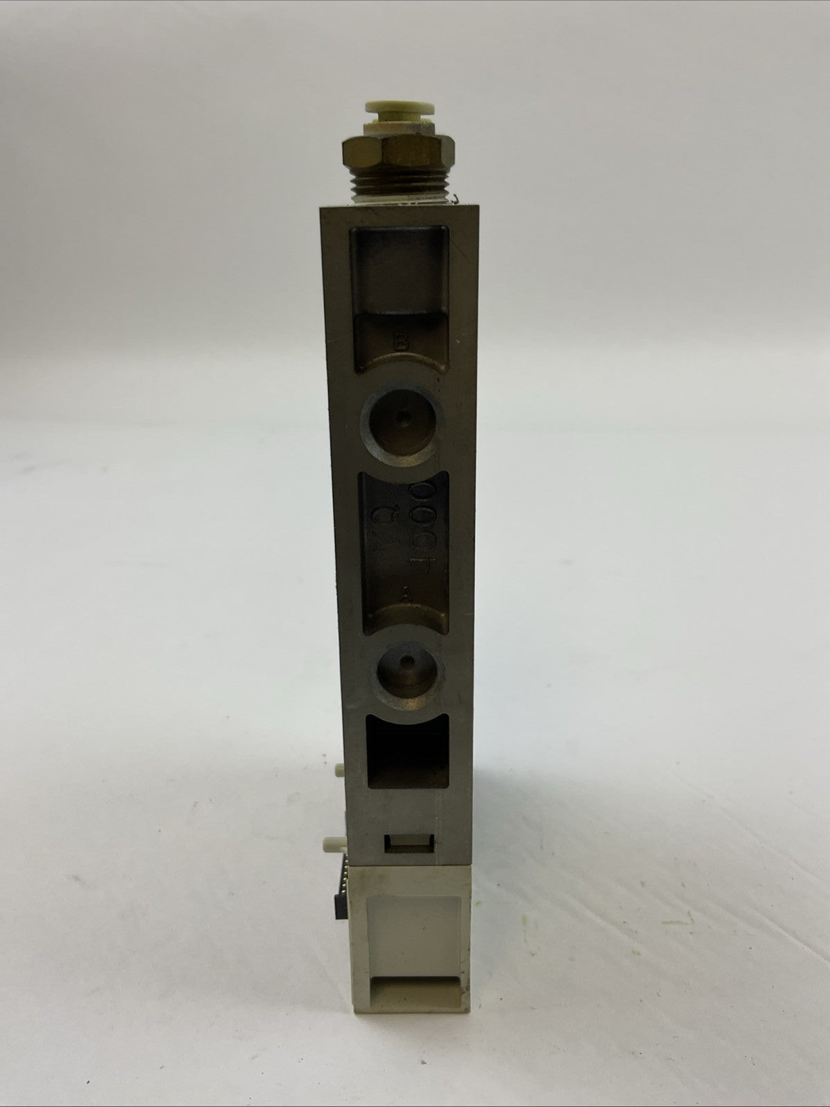 SMC SOLENOID VALVE VQ4200-5 VQ 4000
