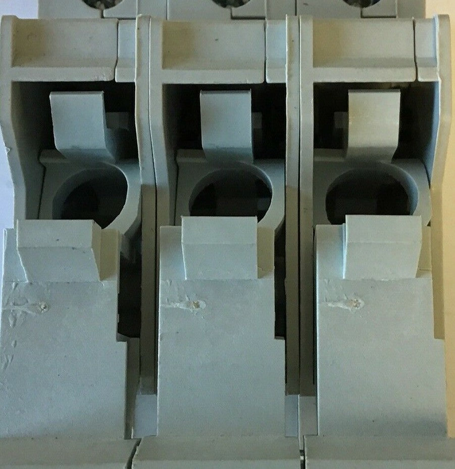 ITC VLC10 FUSE HOLDER LR 106309 600VAC 30A 3P