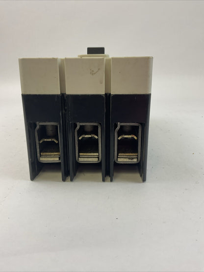 CUTLER HAMMER JDB3250C CIRCUIT BREAKER 250AMP 600VAC 3P STYLE JDB3250C JT3250T