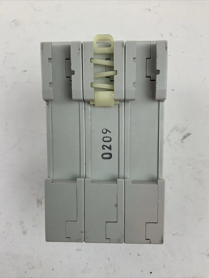 ALLEN BRADLEY 1492-CB3G030 MANUAL MOTOR CONTROLLER 3A 1-1/2HP 3P 480Y/277VAC SER