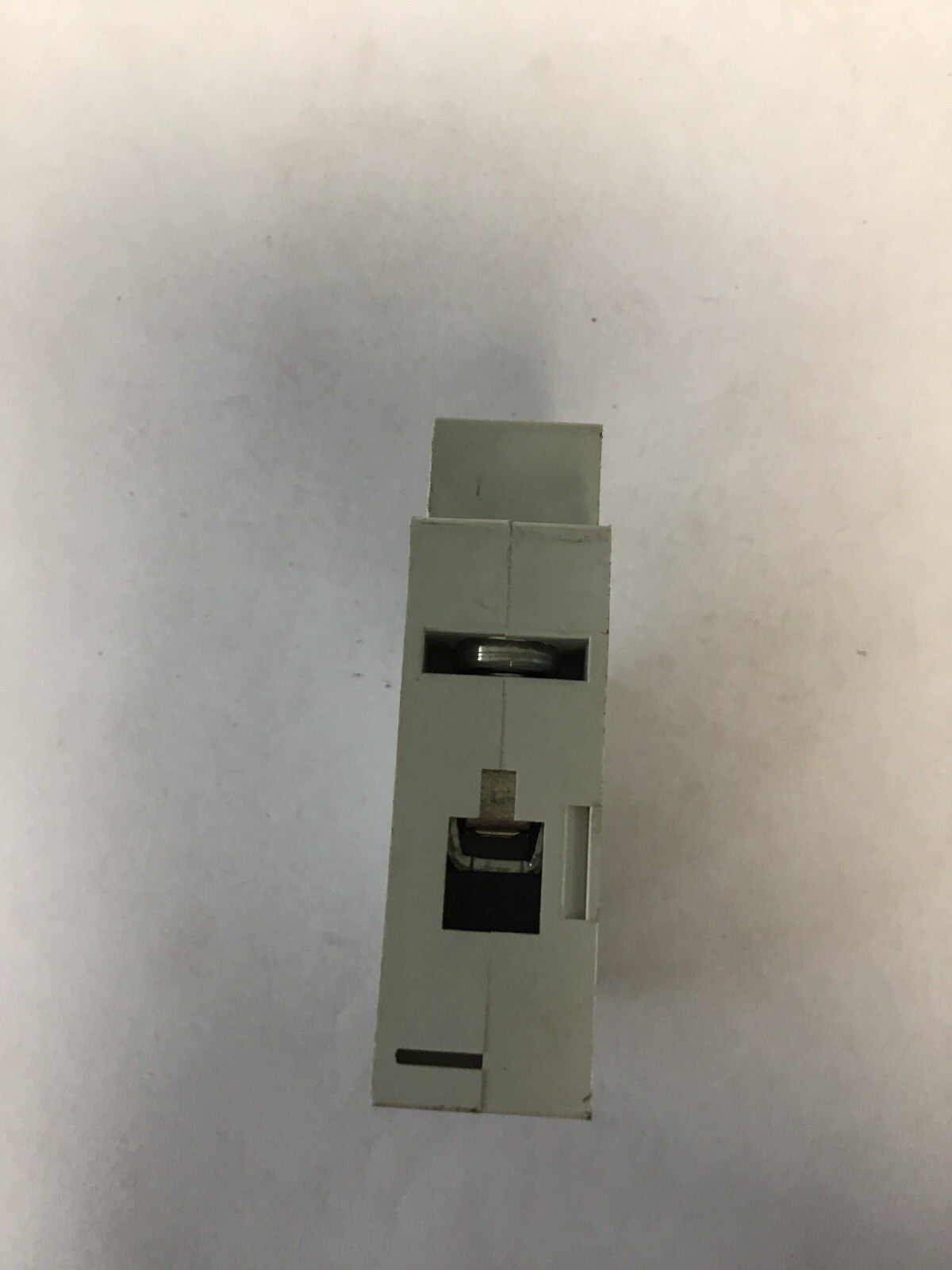 MOELLER FAZ-S6/1  CIRCUIT BREAKER 240VAC/415V 1POLE (LOT OF 4)