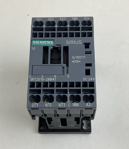 SIEMENS POWER CONTACTOR 3RT2018-2BB41 / 24V DC