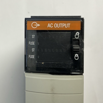 ALLEN BRADLEY 1756-0A16/A AC OUTPUT 120/240VAC 50/60HZ 0.5A 1756-0A16 SER.A