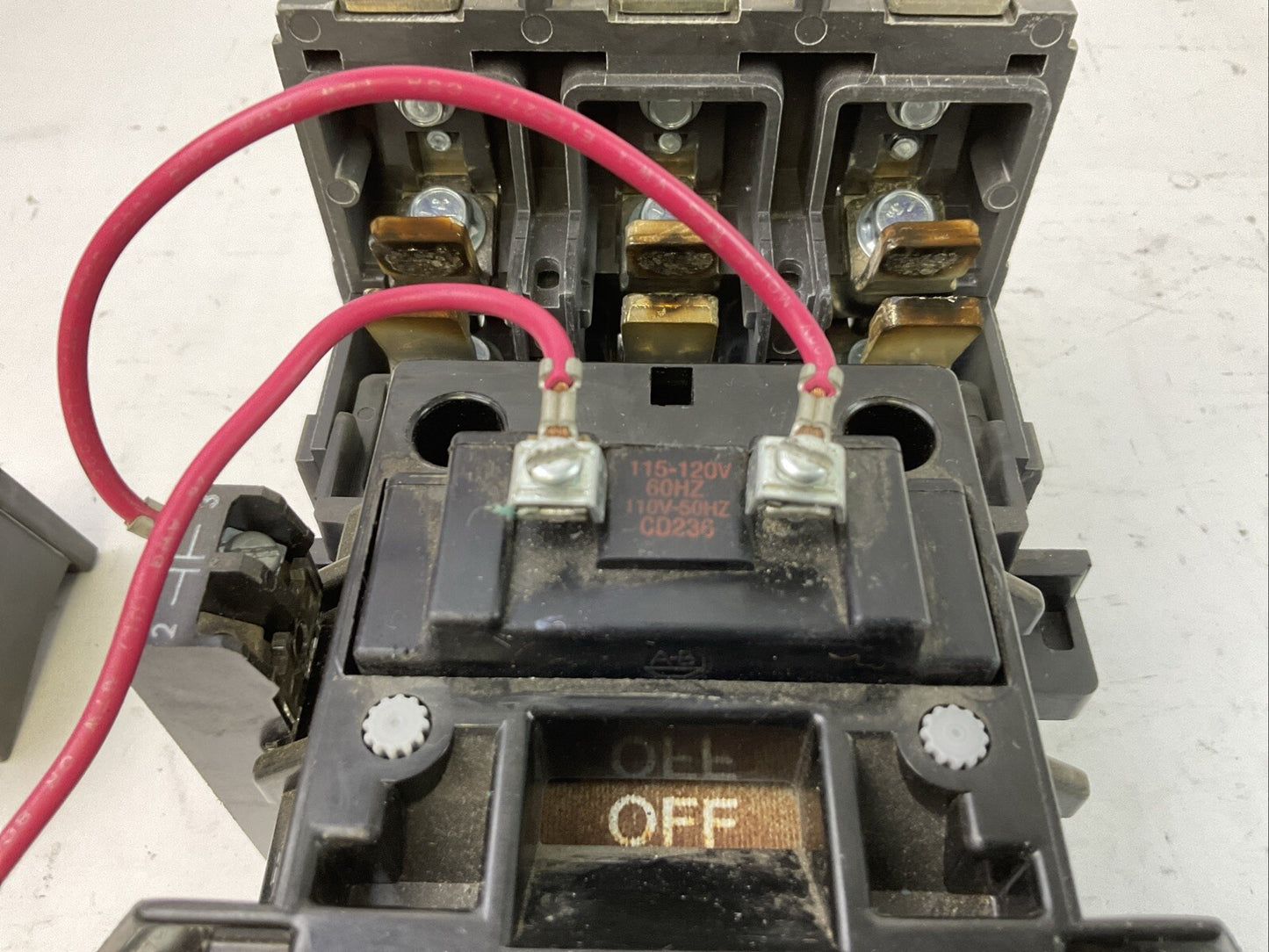 ALLEN BRADLEY 500F-DO*930 SIZE 3 STARTER 90A 600VAC 3PH 50HP CD236 COIL 115-120V