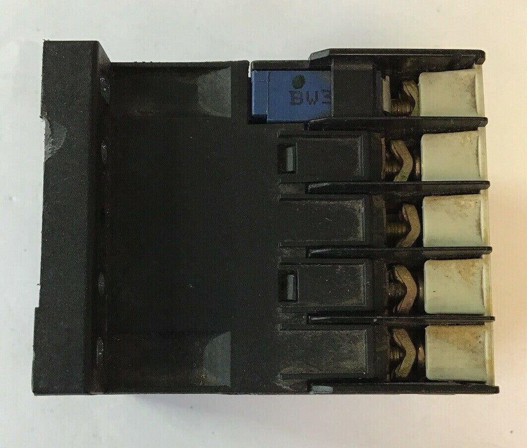 TELEMECANIQUE LP4K 0901 BW3 CONTACTOR 600VAC 20A***LOTOF2***